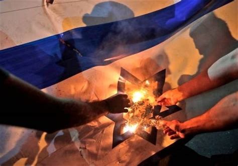 Protesters in Southern Lebanon Set Israeli, US Flags on Fire (+Video) - World news - Tasnim News ...