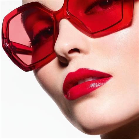 Últimas Tendencias: Lily-Rose Depp protagoniza la campaña de lápiz labial Coco Flash de Chanel ...