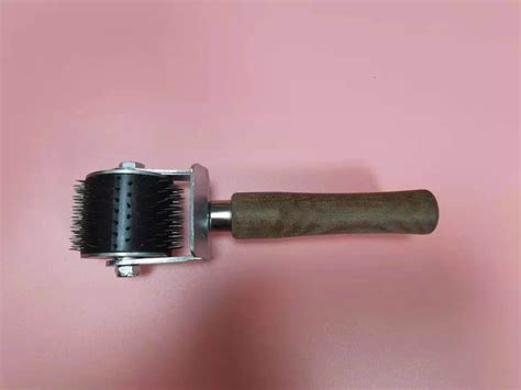 Conveyor Belt Repair Tool Handheld Stitching Roller with Needle - China Stitching Roller with ...