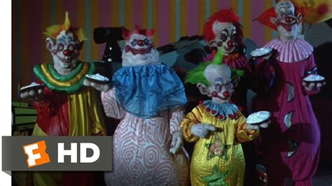 Featuring the Killer Klowns From Outer Space! : r/whowouldwin