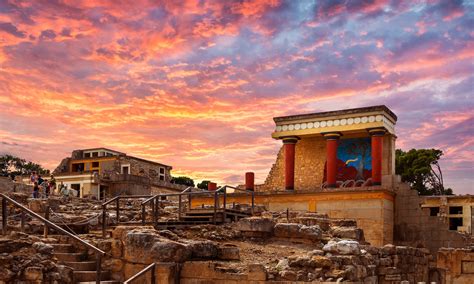 The palace of Knossos - NIKO Seaside Resort MGallery