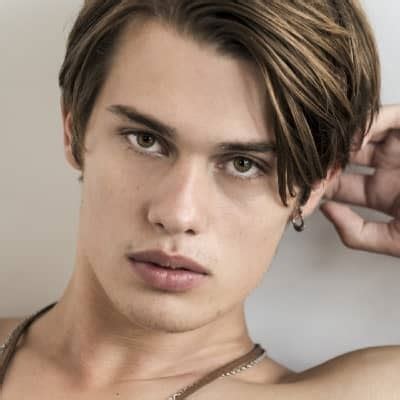 Nicholas Galitzine - Age, Net Worth, Height, Bio, Facts, Single