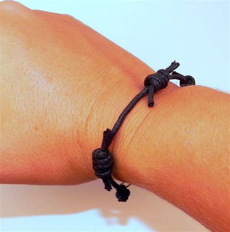 Smart n Snazzy: DIY ~ Barbed Wire Bracelet | Wire bracelet, Bracelets ...