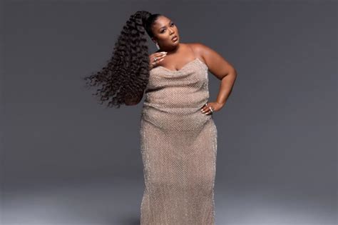 Lizzo: The Queen of Body Positivity - TheCurvyMagazine