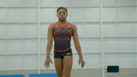 Simone Biles training - YouTube