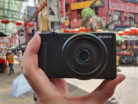 Sony ZV-1F review - Pocket-sized vlogger camera delight | Hitech Century