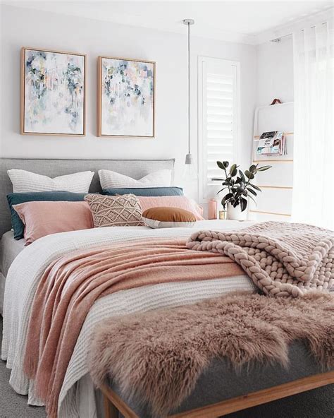 Ten Cozy Beds That Will Make You Forget How Cold It Is - living after ...