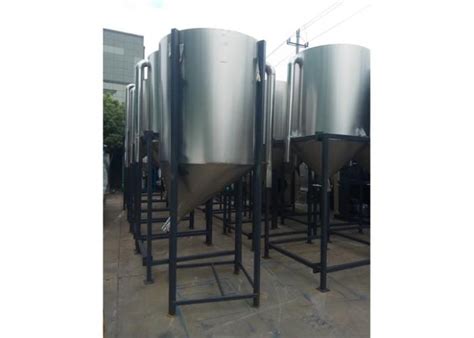 Space Saving Stainless Steel Hopper Plastic Storage For Pellet Machine 1.5kw