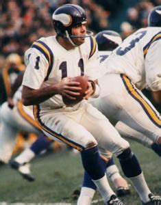 Joe Kapp "Vikings Classic" (c.1969) Premium Poster Print - Photofile Inc. – Sports Poster Warehouse