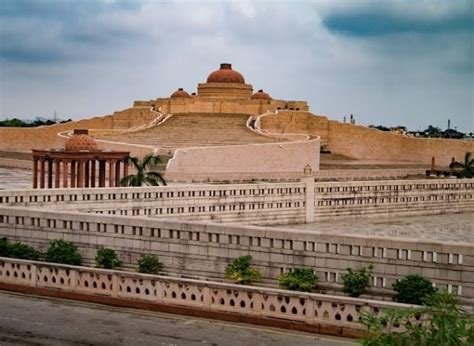 Spend Time at Ambedkar Memorial Park | Lucknow - What to Expect ...