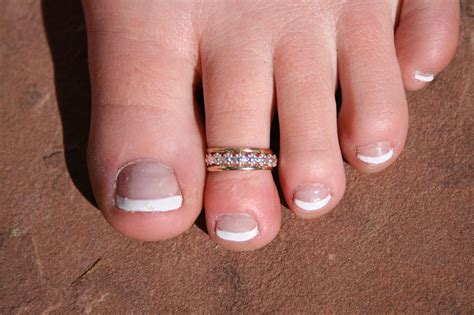 The "Perfectly Fitted" Toe Ring - www.toerings.com