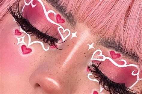 Top 10 Aesthetic E-girl Makeup Ideas to Brighten Up Your Mood (with Images!) - January Girl