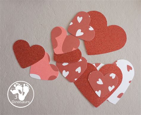 Valentines Heart Wreaths with Scrapbook Paper | 3 Dinosaurs