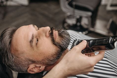 The Ultimate Guide to Beard Trimming for a Stylish Look - Odenson