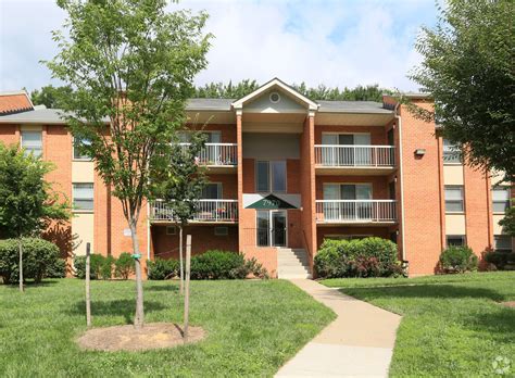 Creekside Village Apartments - Alexandria, VA | Apartments.com