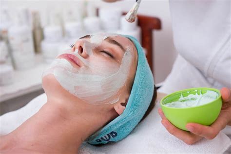 Facials Seattle & Kirkland | Spa Facials & Treatments