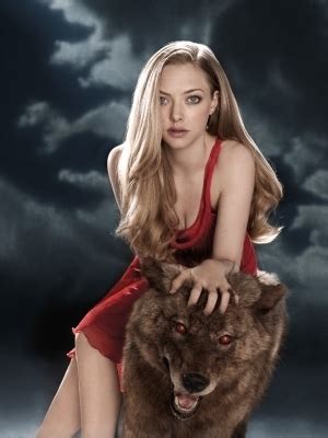 Amanda Seyfried in "Red Riding Hood" - Movies Photo (19705442) - Fanpop