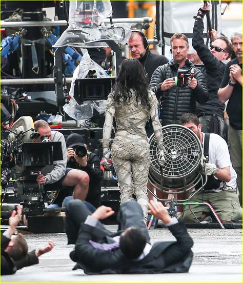 Sofia Boutella Films 'The Mummy' in Full Costume & Makeup!: Photo 3702705 | Movies, Sofia ...