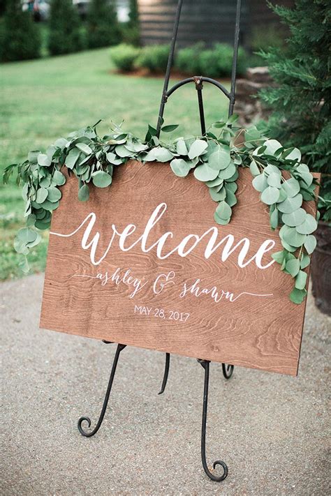Timeless Modern Wedding with Rustic Chic Style | Homemade wedding decorations, Wedding ...