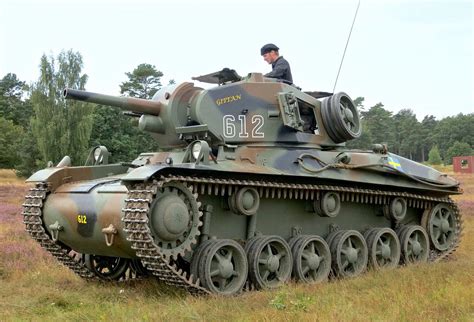 Stridsvagn m/42 - Wikipedia, the free encyclopedia | Swedish tank, War ...