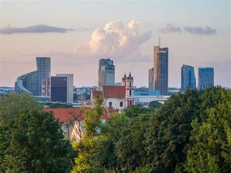 Wilno. Miasto, które jest bliżej niż myślisz - Osiem stóp