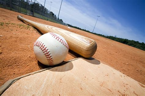 Top 5 Weirdest Mascots For Minor League Baseball Teams in Texas