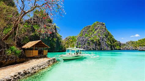 15 Mindblowingly Beautiful Places to Visit in the Philippines