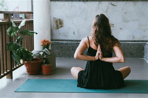 Yoga for Menstrual Cramps - Mekosha