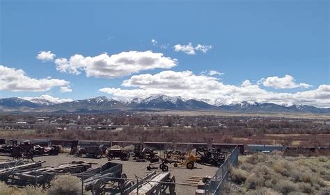 Dave'n'Kathy's Vagabond Blog: History Rocks in Winnemucca