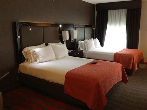 HOLIDAY INN EXPRESS BOSTON-CAMBRIDGE - Updated 2022 Prices & Hotel ...