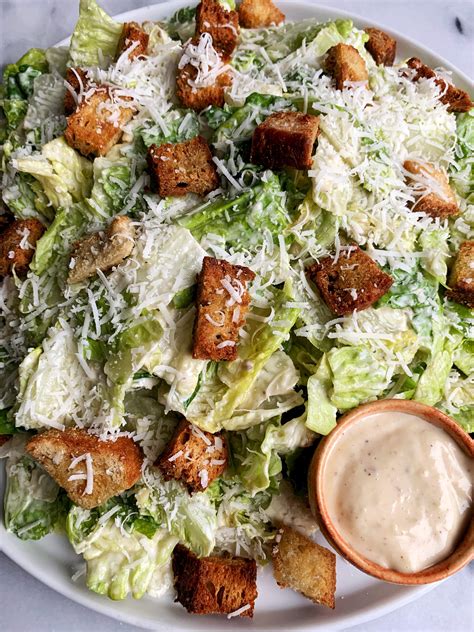 The Best Healthy Classic Caesar Salad - rachLmansfield