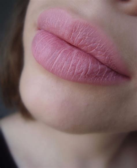 mela-e-cannella: AVON - MARK - Liquid Lip Lacquer Matte - Pinking About You