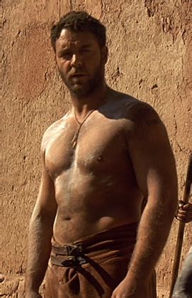 Russell Crowe in Gladiator is what a man should look like | Sherdog ...