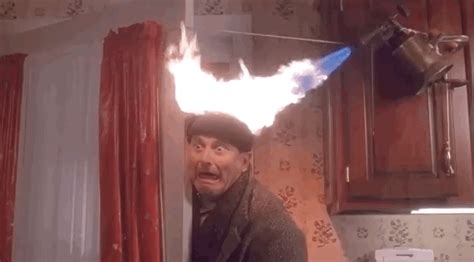 Joe Pesci Home Alone Gif