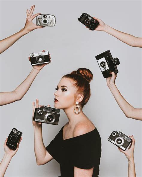Portfolio in 2023 | Portrait photography women, Portrait photography poses, Photographer branding