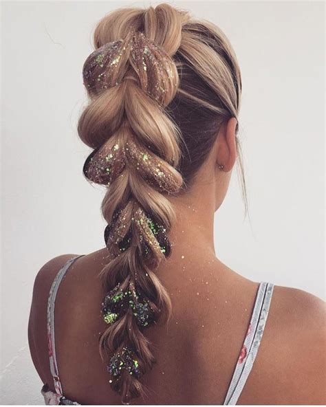 50+ Festival Hair Ideas, So You Can Whip Your Hair Back and Forth All Weekend Long # ...