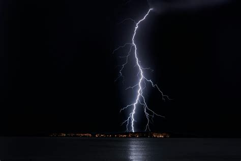 Lightning Strike on City · Free Stock Photo