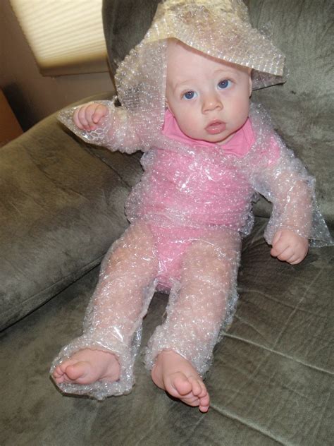 Bubble wrap suit! 23 weeks | This is what happens when Great… | Flickr