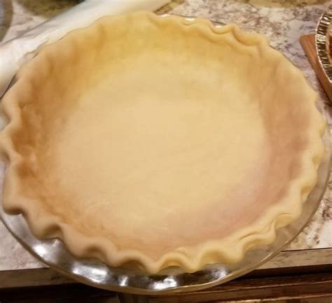 TIME-HONORED FLAKINESS: RUTH’S GRANDMA’S PIE CRUST – TopMedia