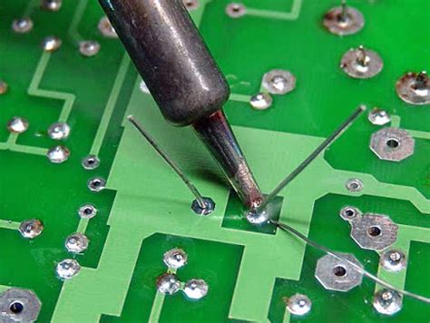 PCB Soldering Process and Techniques