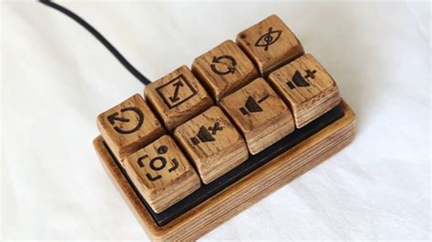 Custom Macro Keyboard Looks Good In Wood | Hackaday