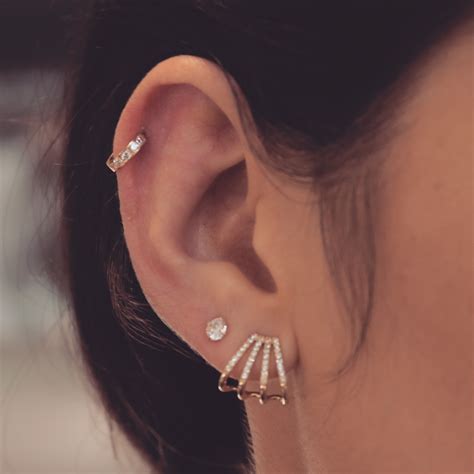 HELLO CRISST: Earrings for Cartilage!