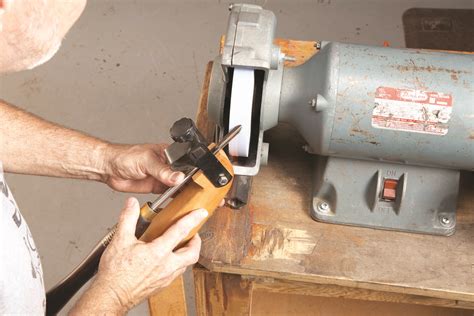 The Detail/Spindle Gouge | Popular Woodworking