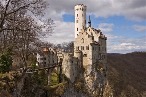 Dosya:Schloss Lichtenstein 04-2010.jpg - Vikipedi