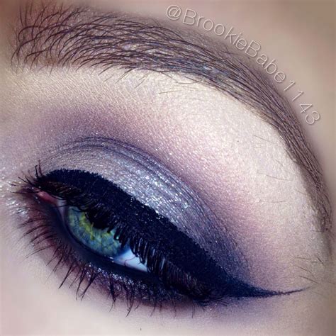 Sultry look for blue green eyes Blue Green Eyes, Sultry, Make Up, Beauty, Makeup, Beauty Makeup ...