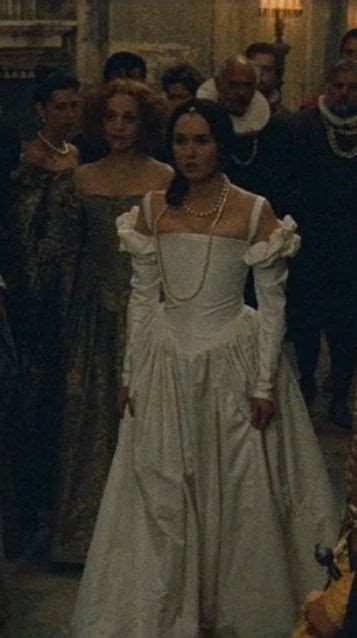 la reine margot | Historical wedding dresses, Movie costumes, Fashion film