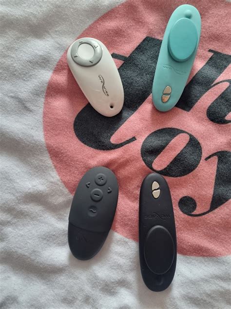 We-Vibe Moxie+ Review [What Are The Upgrades?]