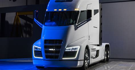 Nikola reveals hydrogen fuel cell truck with range of 1,200 miles | Ars ...