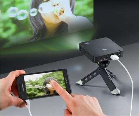 Portable Rechargeable Smartphone Projector Offers Ultimate Portability | Ingenious ideas ...