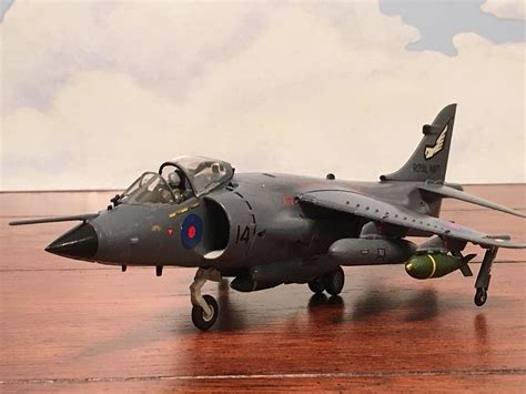 Sea Harrier FRS Mk.1 -- Plastic Model Airplane Kit -- 1/72 Scale -- #00235 pictures by petepags